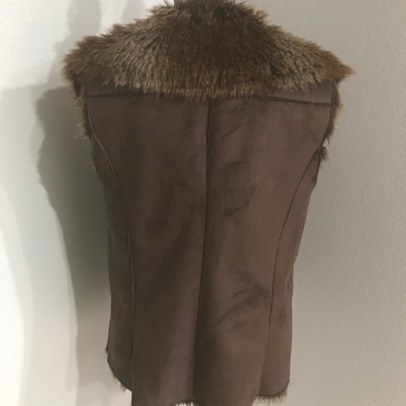 Fever 2 Way Reversible Faux Fur Faux Suede Vest Teddy Bear Brown Sz Med NEW - Picture 4 of 13